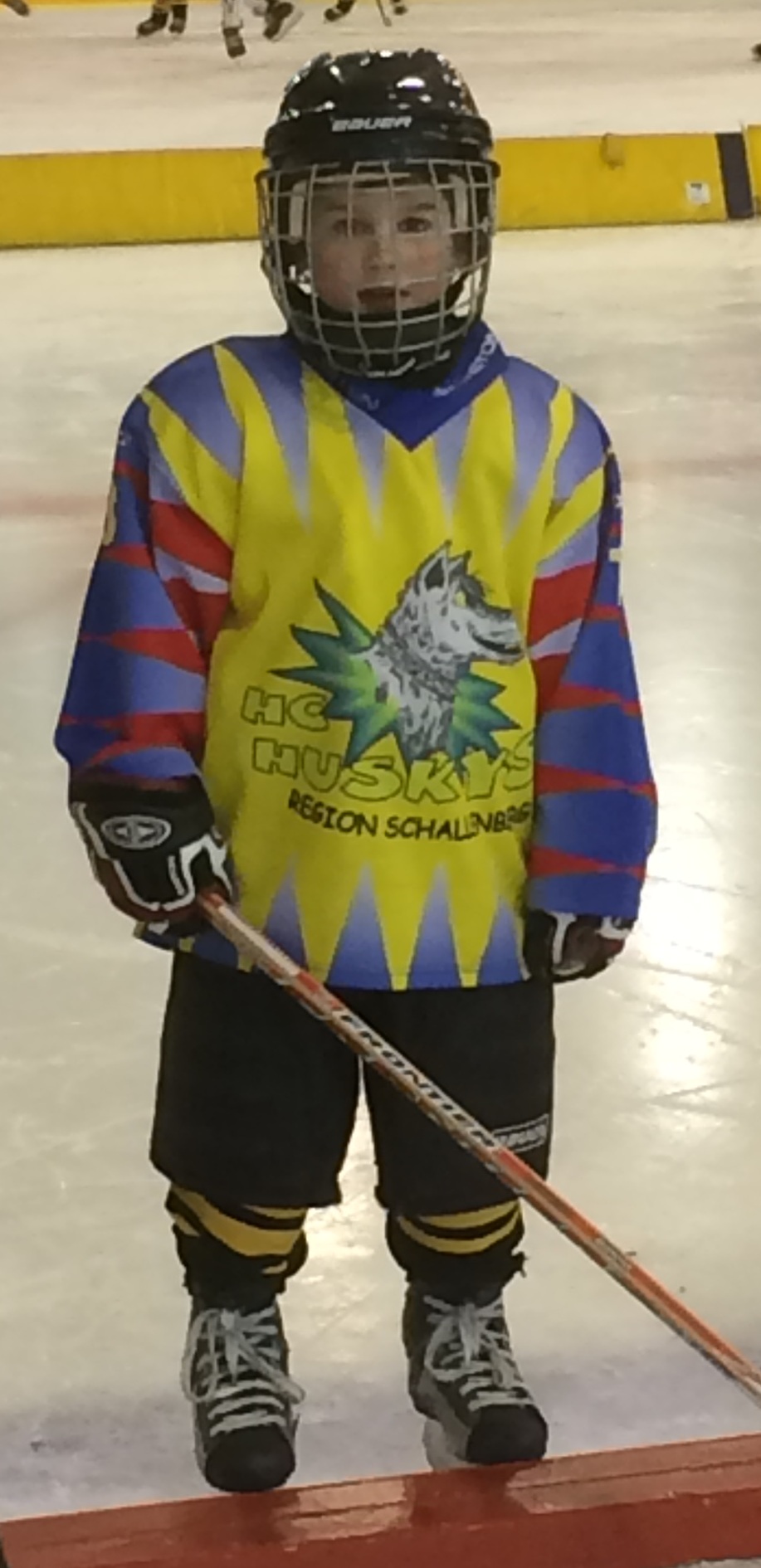Clay bei der Hockeyschule des HC Huskys